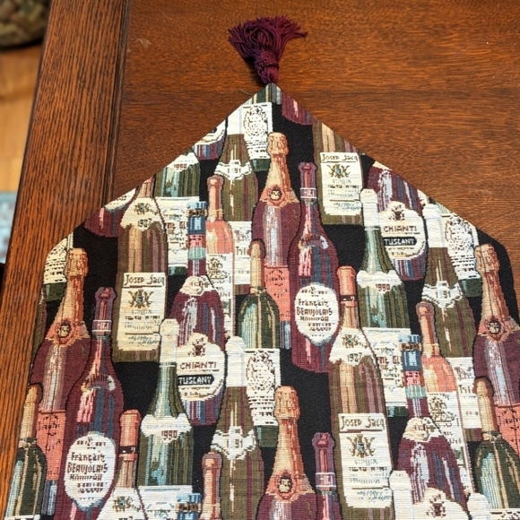 Vintage OOAK Wine Bottle Motif Tapestry Table Runner with Tassels - Picture 8 of 12
